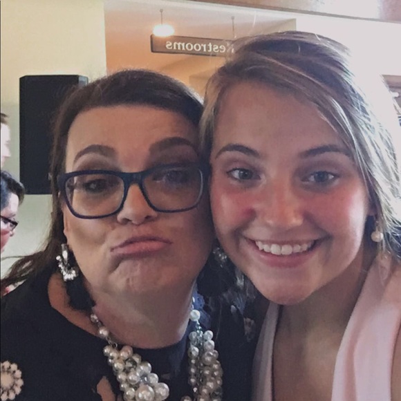 Meet your Posher, Marina - Picture 2 of 2